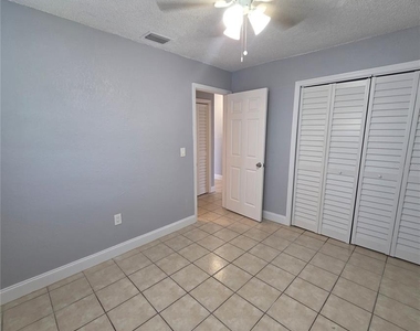 5720 N Lincoln Avenue - Photo Thumbnail 10
