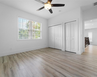 4802 W Beachway Drive - Photo Thumbnail 19