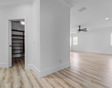 4802 W Beachway Drive - Photo Thumbnail 28