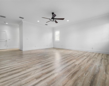 4802 W Beachway Drive - Photo Thumbnail 26