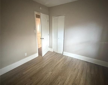 819 6th Street N - Photo Thumbnail 5
