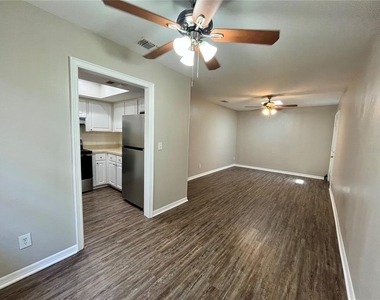 505 S Westland Avenue - Photo Thumbnail 3
