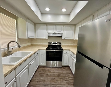505 S Westland Avenue - Photo Thumbnail 4