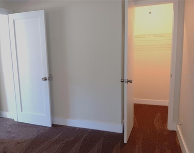 4840 19th Street N - Photo Thumbnail 10