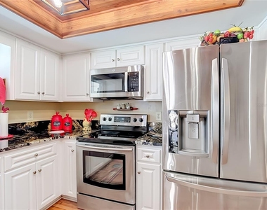 3008 Ripplewood Drive - Photo Thumbnail 14