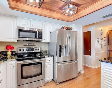 3008 Ripplewood Drive - Photo Thumbnail 13