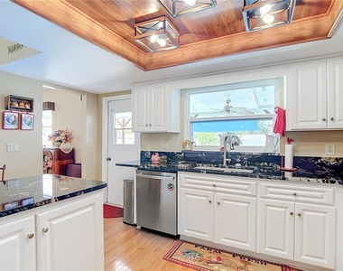 3008 Ripplewood Drive - Photo Thumbnail 11