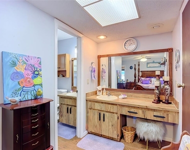 3008 Ripplewood Drive - Photo Thumbnail 36