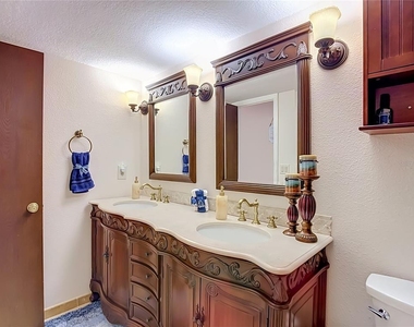 3008 Ripplewood Drive - Photo Thumbnail 21