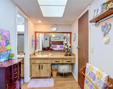 3008 Ripplewood Drive - Photo Thumbnail 37