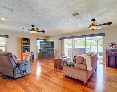 3008 Ripplewood Drive - Photo Thumbnail 7