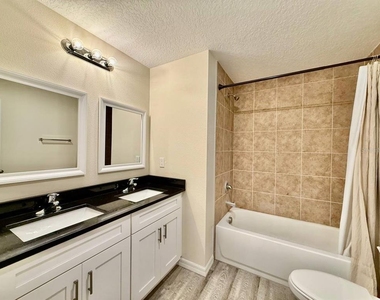 2904 E Columbus Drive - Photo Thumbnail 26