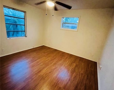 5325 Lime Avenue - Photo Thumbnail 17