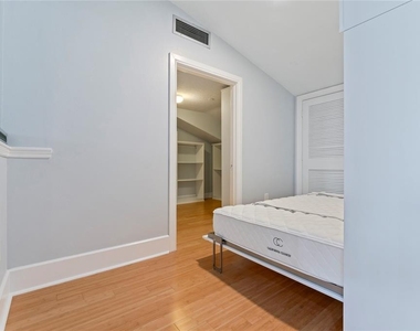 1108 N Franklin Street - Photo Thumbnail 29