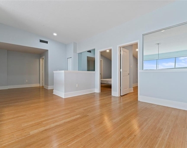 1108 N Franklin Street - Photo Thumbnail 25