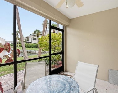 2453 Egret Boulevard - Photo Thumbnail 28