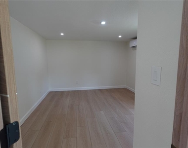 5 S Hercules Avenue - Photo Thumbnail 29
