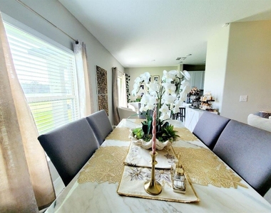 7026 Samuel Ivy Drive - Photo Thumbnail 8