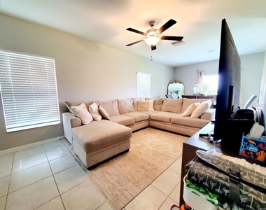 7026 Samuel Ivy Drive - Photo Thumbnail 5