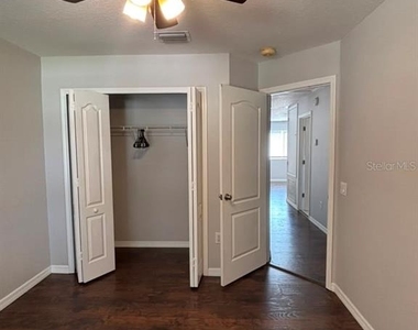 3231 Castle Rock Circle - Photo Thumbnail 20