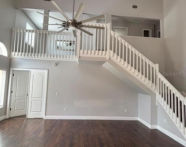 3231 Castle Rock Circle - Photo Thumbnail 5