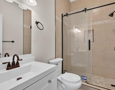 3022 W Douglas Street - Photo Thumbnail 11