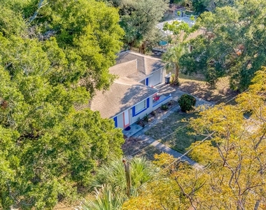 10802 Mohawk Road - Photo Thumbnail 45