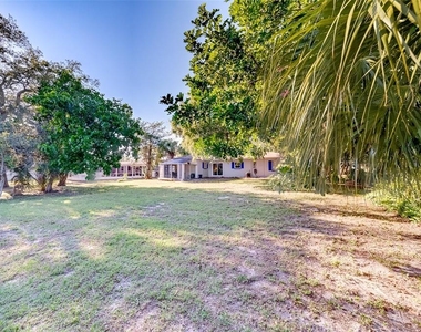 10802 Mohawk Road - Photo Thumbnail 35