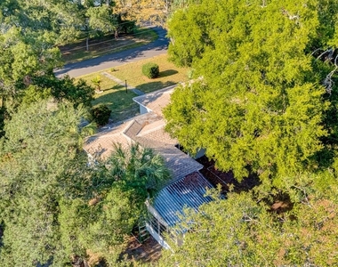10802 Mohawk Road - Photo Thumbnail 48