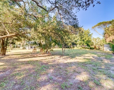 10802 Mohawk Road - Photo Thumbnail 38