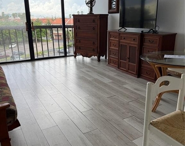 255 Dolphin Point - Photo Thumbnail 2