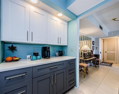 2700 Bayshore Boulevard - Photo Thumbnail 13