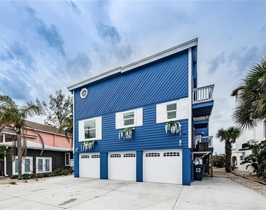 8432 W Gulf Boulevard - Photo Thumbnail 1