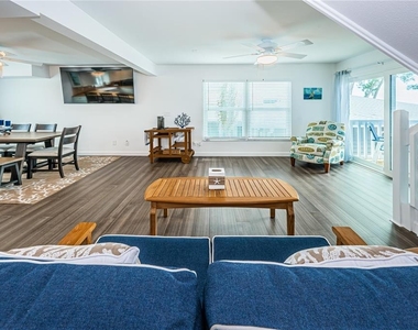 8432 W Gulf Boulevard - Photo Thumbnail 12