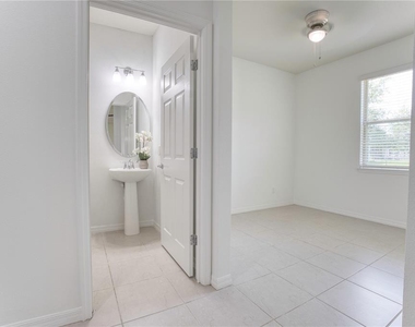 5270 Brydon Woods Circle - Photo Thumbnail 15