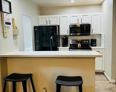 2214 San Vittorino Cir - Photo Thumbnail 5