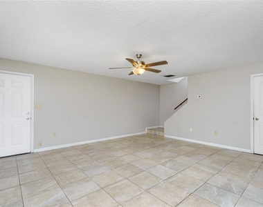1023 Spring Meadow Drive - Photo Thumbnail 9