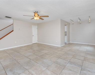 1023 Spring Meadow Drive - Photo Thumbnail 6