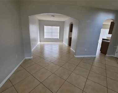 319 Alegriano Court - Photo Thumbnail 4