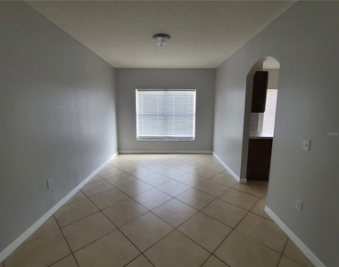 319 Alegriano Court - Photo Thumbnail 3