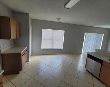 319 Alegriano Court - Photo Thumbnail 6
