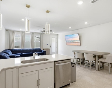6942 Reverie Park Avenue - Photo Thumbnail 13