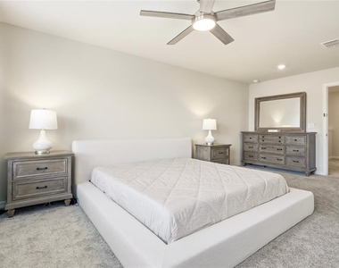 6942 Reverie Park Avenue - Photo Thumbnail 19