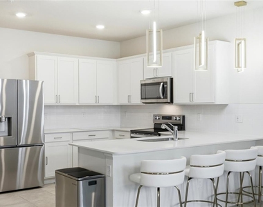 6942 Reverie Park Avenue - Photo Thumbnail 10