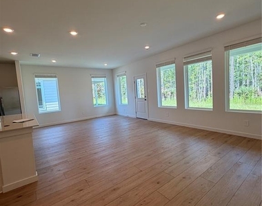 5063 Loggia Lane - Photo Thumbnail 7
