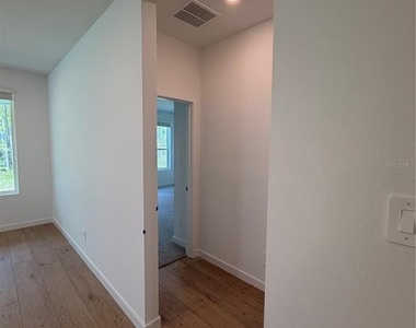 5063 Loggia Lane - Photo Thumbnail 12