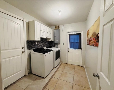 5354 Lanyard Court - Photo Thumbnail 17