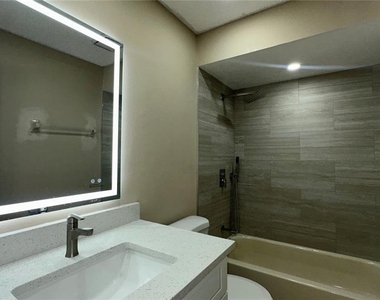 7107 Blair Drive - Photo Thumbnail 10