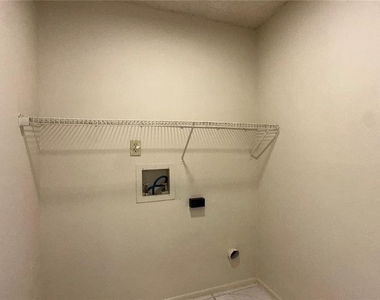 7107 Blair Drive - Photo Thumbnail 3