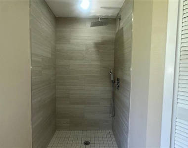 7107 Blair Drive - Photo Thumbnail 17